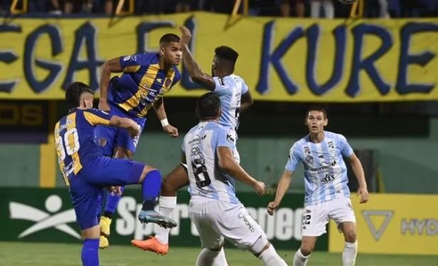 Carlos Servín ya concentró con el plantel de Guaireña.