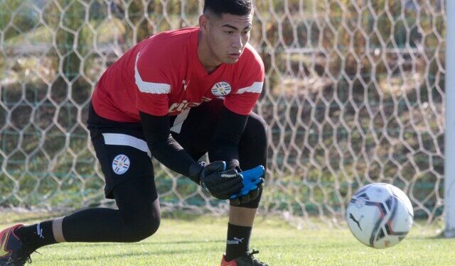 Nacional refuerza su arco con un jugador de selección.
