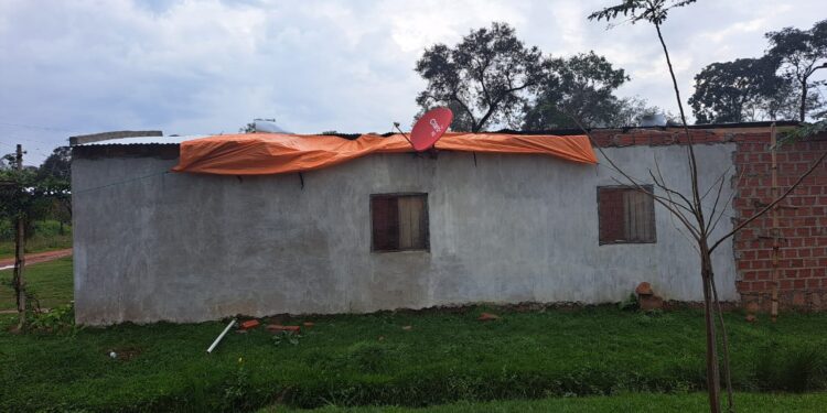 Temporal dejó sin techo una vivienda en Melgarejo, Independencia.