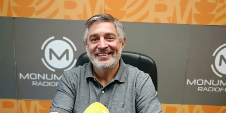 Santiago Peña confirma a Luis Ramírez como ministro de Educación.
