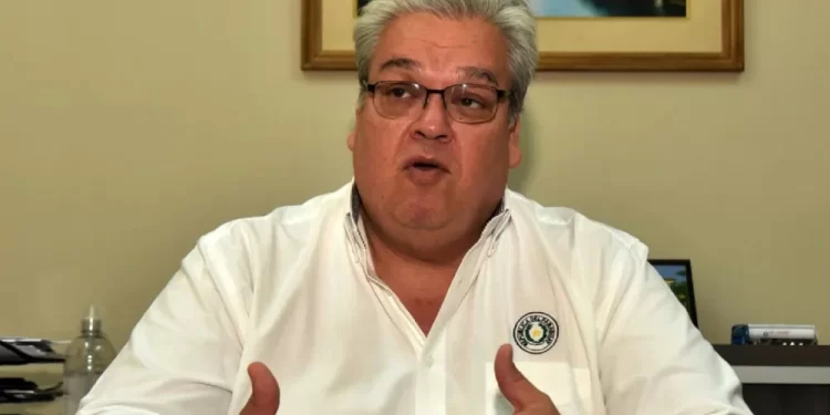 Peña desiste de nombrar Felipe González como ministro de Salud tras polémicas declaraciones.
