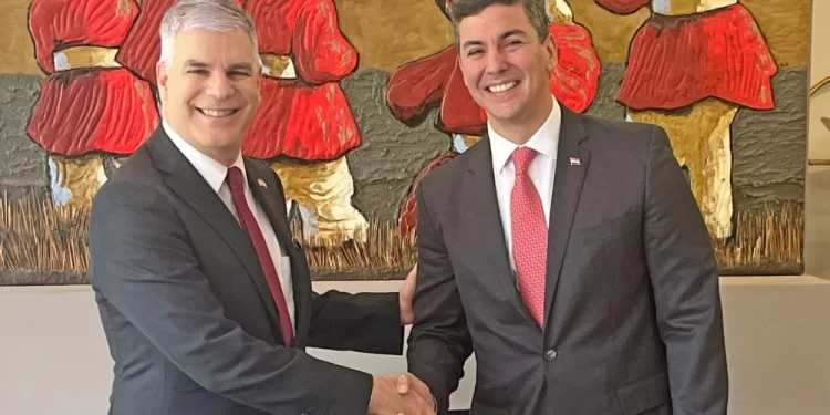 Embajador de Estados Unidos se reúne con Santiago Peña.