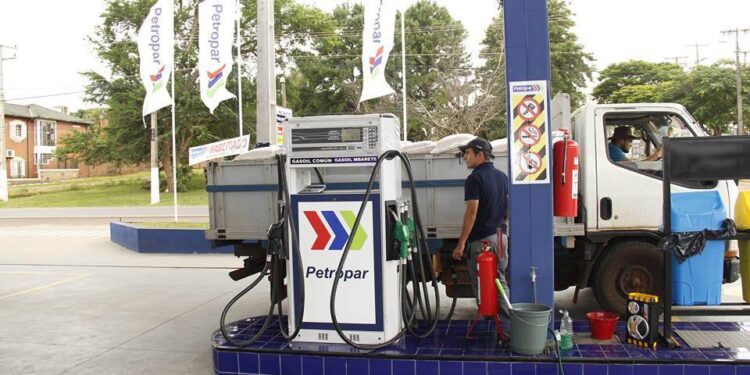 Malvivientes se alzaron con G. 82 millones de una estación de servicio de Villarrica.