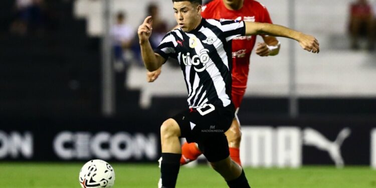 Libertad se despide de Enso González: “De la Huerta al mundo”