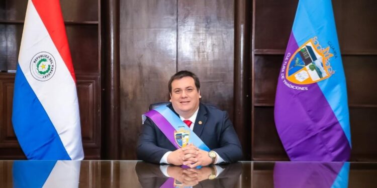 César Sosa juró como Gobernador de Guairá.