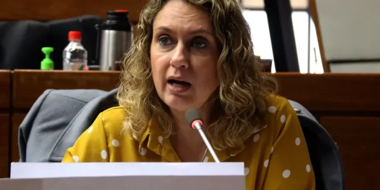 Rocío Vallejo repudia censura de Yamil Esgaib en audiencia: “Me parece muy grave”.