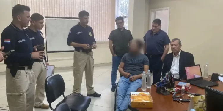 Policías involucrados en rapto ya habrían cometido hechos similares, según maneja la Fiscalía.