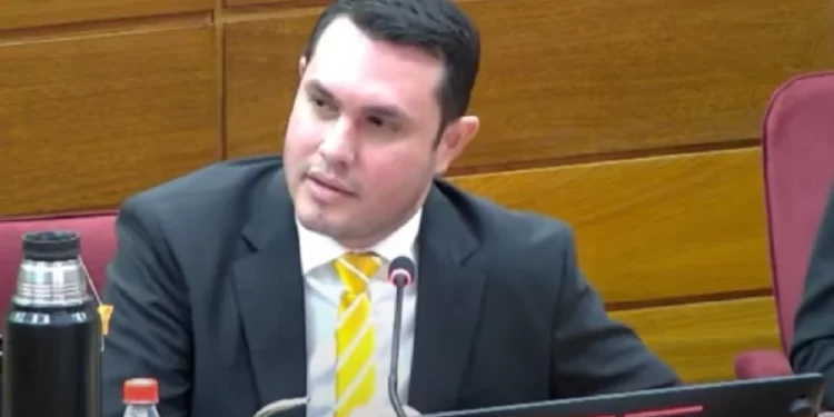 Hernán Rivas presenta renuncia a presidencia del Jurado de Enjuiciamiento de Magistrados.