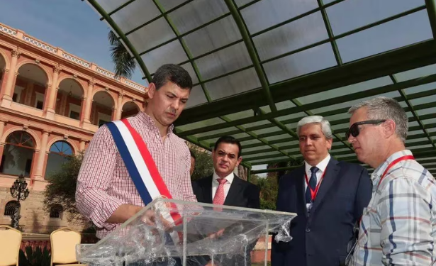 Santiago Peña ratifica que no impedirá la eventual extradición de Horacio Cartes.