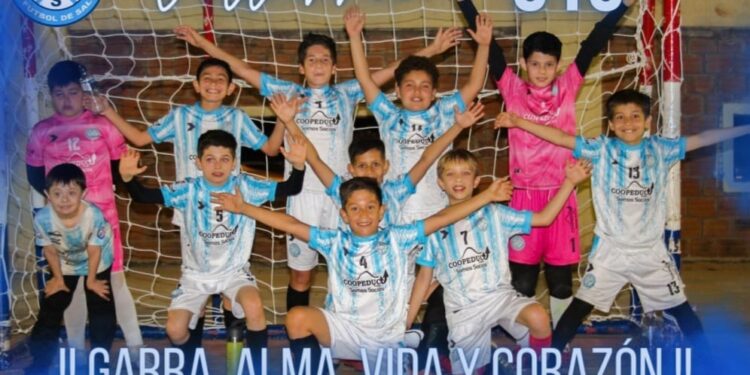 Futbol de Salón: La C10 culminó la ronda de manera invicta.