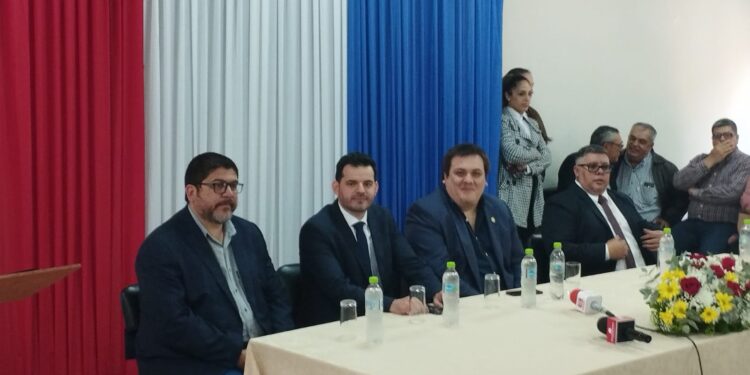 El Dr. Elías Benítez asumió como nuevo Director de la IV Región Sanitaria.