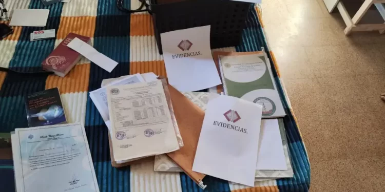 Brasileños son detenidos por falsificar datos académicos de Medicina en Alto Paraná.