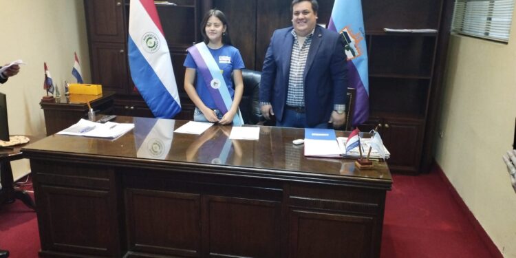 ASUME SU DÍA DE GOBIERNO LA NIÑA GOBERNADORA