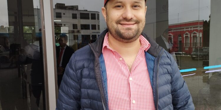 EDILES DEPARTAMENTALES ACOMPAÑAN PROYECTOS DE LA GOBERNACIÓN DEL GUAIRÁ.