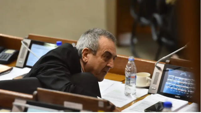 Diputados aprueba proyecto que reduce pena a corruptos