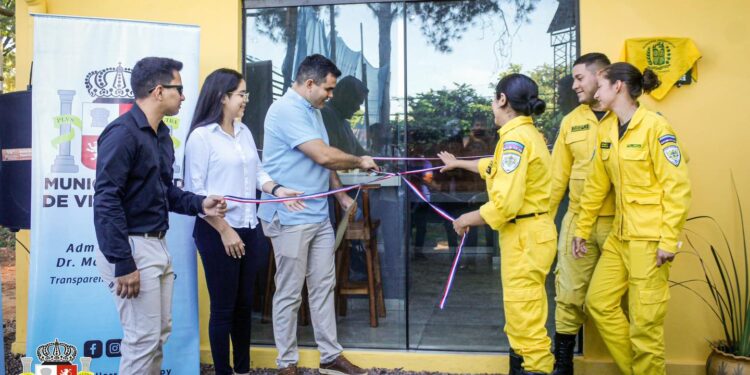 Inauguraron cocina comedor para bomberos