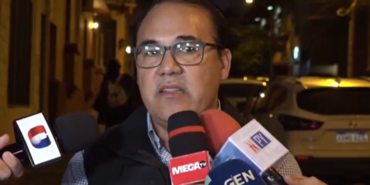 Titular del PLRA afirma que creación del FONAE evidenciará el «afán de copamiento»