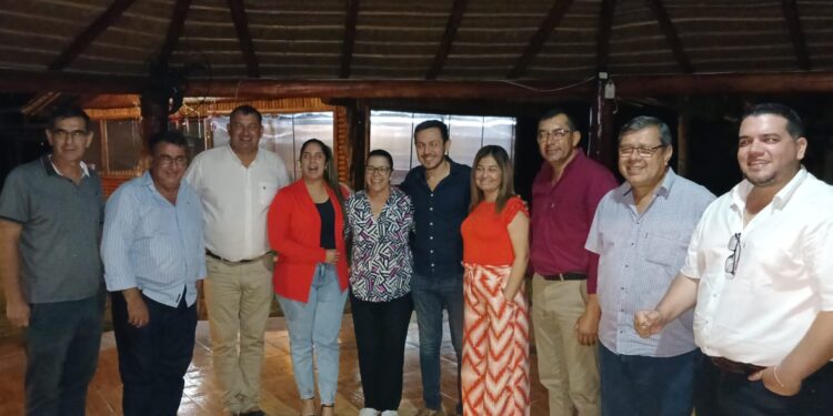 Intendentes de Paraguarí defienden descentralización