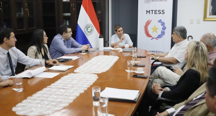 Validan procedimientos para inscripción de microempresarios al IPS desde este lunes