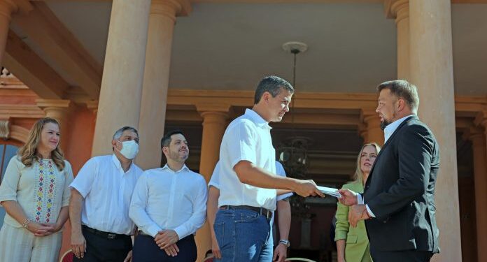 Gobierno propone cambios sustanciales al Fonacide para financiar el almuerzo escolar