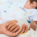 Evoluciona favorablemente la niña que había sido introducida en un tambor