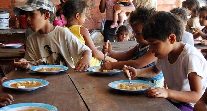 «Hambre Cero» contribuirá a formar ciudadanos exitosos y elevar el PIB del Paraguay, afirmó pediatra