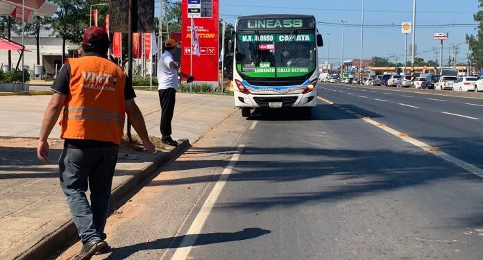 Viceministro de Transporte y Sedeco coordinan acciones para proteger derecho de pasajeros