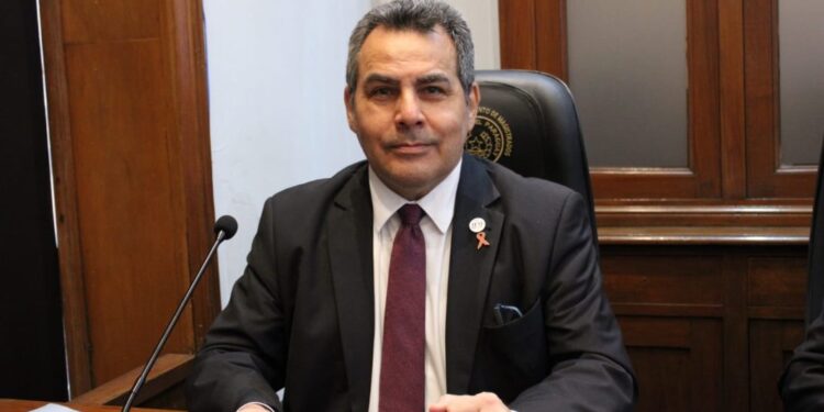 Abogado de Abdo dijo que FGE reconoció torpeza en actuación de fiscales, pero avala la imputación