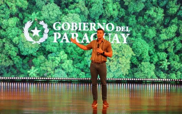 Peña resalta que visor de bosques contribuirá para “defender nuestro modelo productivo”
