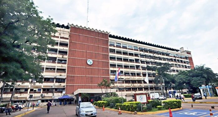 Baja tensión eléctrica causó inconvenientes en provisión de oxígeno en el Hospital Central del IPS