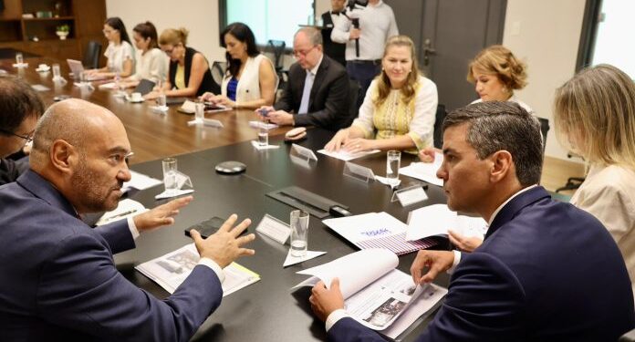 Gobierno recibió estudio de factibilidad para nuevo Hospital Nacional de Itauguá