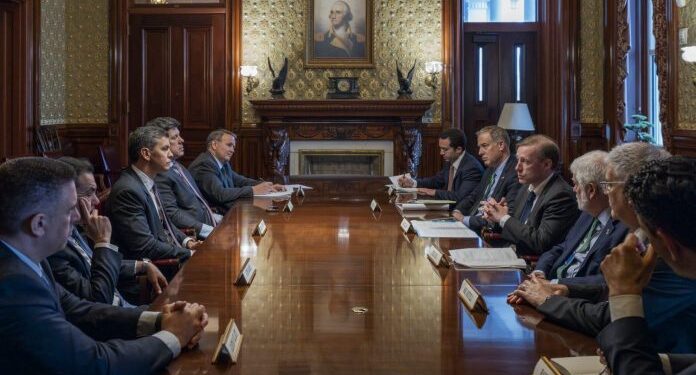 Gobierno apunta a inversión en tecnología y desarrollo que permitan generar empleo digno y bien remunerado en Paraguay