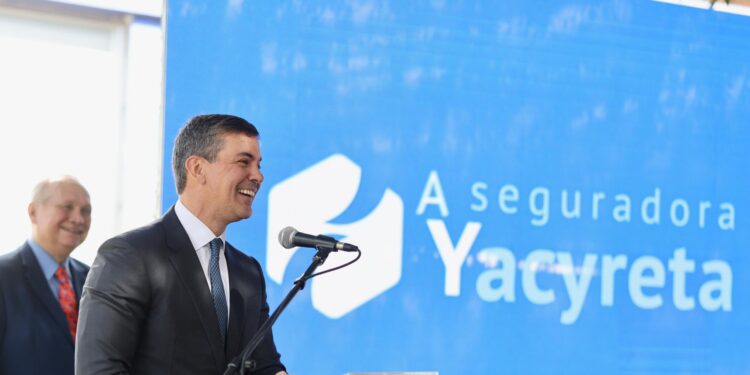 Mandatario insta al sector privado a invertir en el Paraguay como apuesta al desarrollo