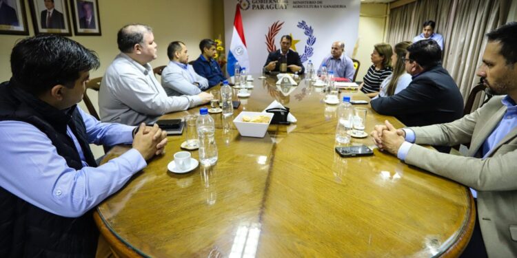 Gobierno propicia mecanismos para que pequeños productores puedan abastecer al programa «Hambre Cero»