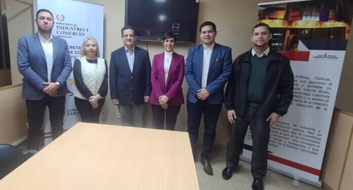 MIC y Senatur coordinan acciones para la formalización del sector turístico del país