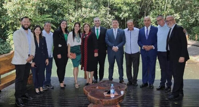 Autoridades de Paraguay y Brasil reafirman voluntad para impulsar construcción de puente internacional sobre río Apa