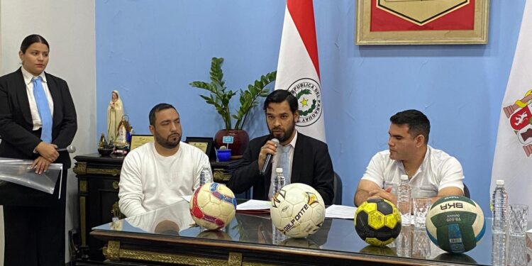 MUNICIPALIDAD DE VILLARRICA REALIZÓ LANZAMIENTO DE CAMPEONATO INTERBARRIOS