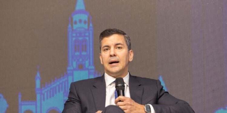 Peña propone al Paraguay como sitio de grandes inversiones en tecnología
