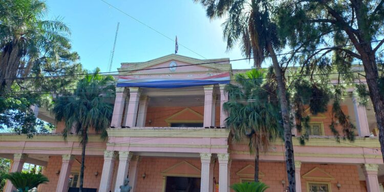 Municipalidad de Villarrica inicia trabajos de pintura
