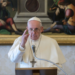 Papa Francisco: “Todos estamos llamados a decir que no a cualquier tipo de violencia contra la mujer”