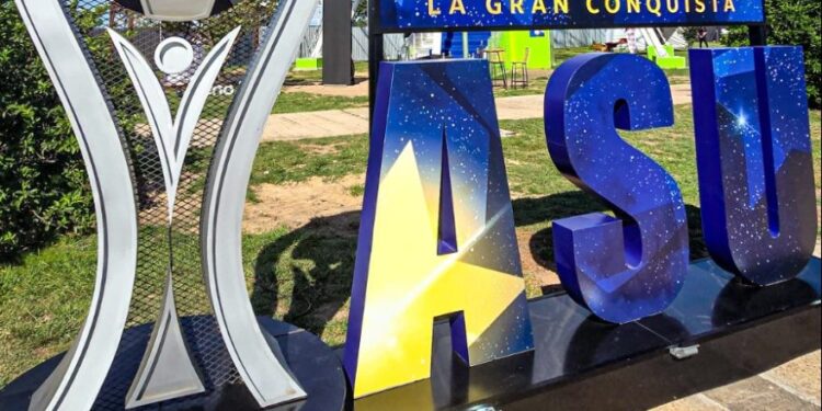 Gobierno instala pantallas gigantes en cuatro puntos de Asunción para vivir la fiesta de la Sudamericana