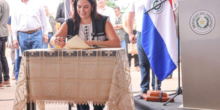 MOPC firma adjudicación para el tramo Pozo Colorado-Concepción y confirma avances para construir mega hospital