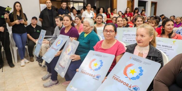 Programas sociales del MDS incluyen a otras 2.670 familias más en Caazapá