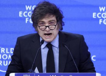 Milei califica a la ideología woke como “el cáncer que hay que extirpar”