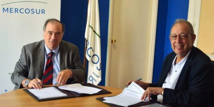 Paraguay y Mercosur firman instrumento para poner en marcha mejora del Centro de Frontera Puerto Falcón