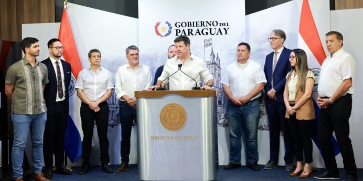 Gobierno reglamenta Ley de Créditos de Carbono apuntando a desarrollar una industria forestal en diez años