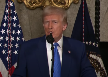 Enviado de Donald Trump llega a Ucrania para conversaciones tras reunión entre EEUU y Rusia