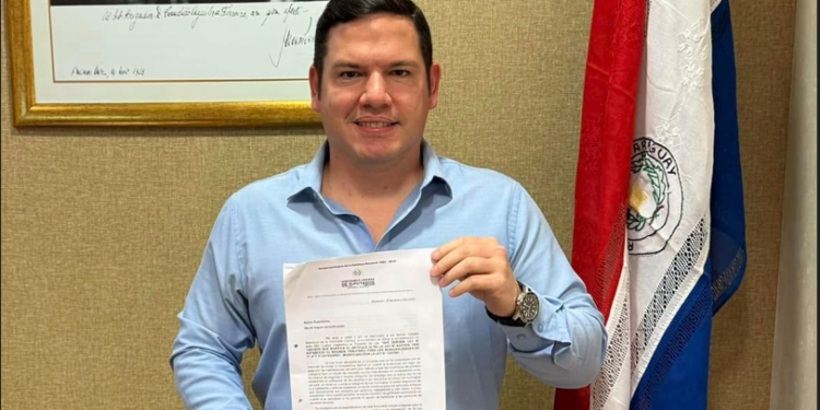 Diputado Aguilera cree que intendentes podrían accionar contra ley de habilitaciones