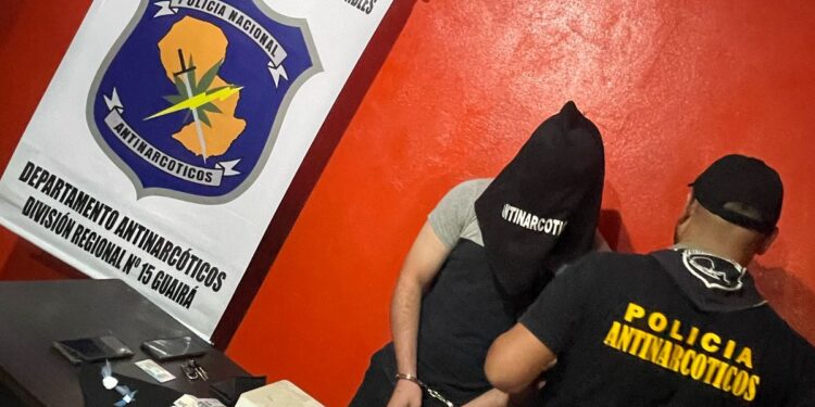 Un allanamiento y detenciones varias informó la policía