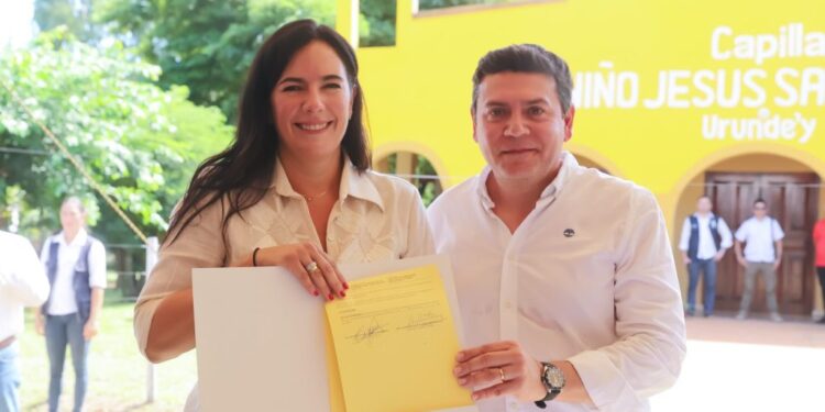 Firman contrato para el asfaltado Quyquyhó – María Antonia en Paraguarí